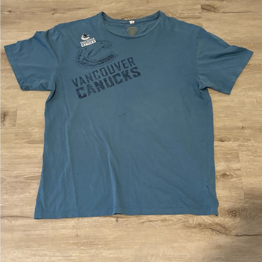 Retro Sport Vancouver Canucks Blue T-Shirt